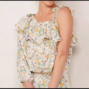 LC Lauren Conrad Ruffle One-shoulder top women